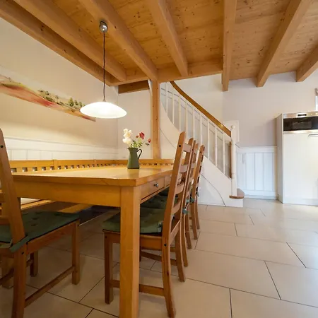 Vakantiehuis Hof Koehne - Haus Am Reitplatz 3er Schmallenberg