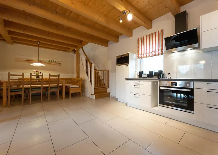 Hof Koehne - Haus Am Reitplatz 3er Vakantiehuis Schmallenberg